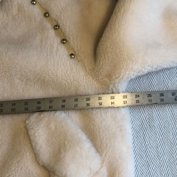 Faux Fur Shearling White Jacket Winter, Pit to Pit 23" Pre-Owned - Picture 7 of 16